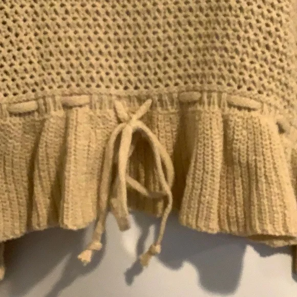 ELAN Womens 100% Cotton Tan Open Knit Boho Ruffled Cropped Neutral Spring Top L - Picture 2 of 8